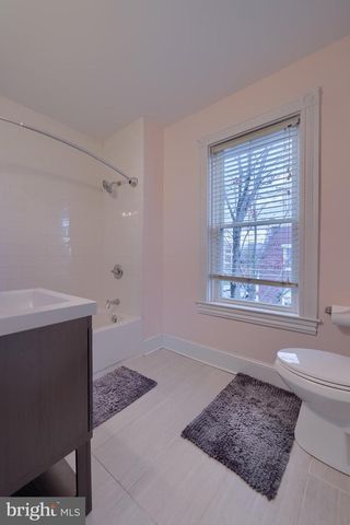 658 W WALNUT ST, Lancaster, PA 17603