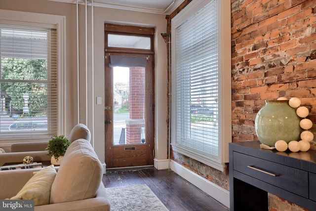 658 W WALNUT ST, Lancaster, PA 17603