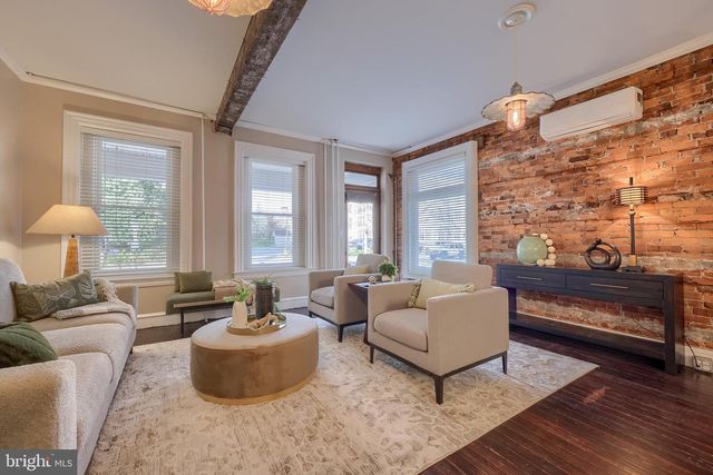 658 W WALNUT ST, Lancaster, PA 17603