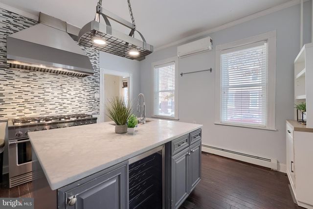 658 W WALNUT ST, Lancaster, PA 17603