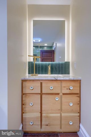 658 W WALNUT ST, Lancaster, PA 17603