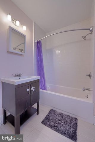 658 W WALNUT ST, Lancaster, PA 17603