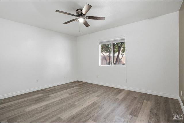 10600 Petalo Drive, Bakersfield, CA 93311