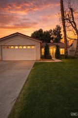 10600 Petalo Drive, Bakersfield, CA 93311