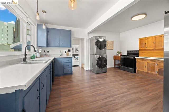 3608 Adeline St, Emeryville, CA 94608