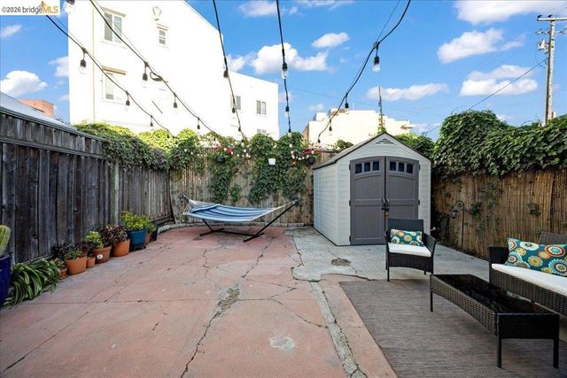 3608 Adeline St, Emeryville, CA 94608