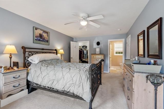 30 Morningside Dr, Haverhill, MA 01832