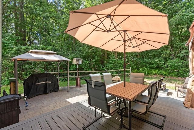 30 Morningside Dr, Haverhill, MA 01832