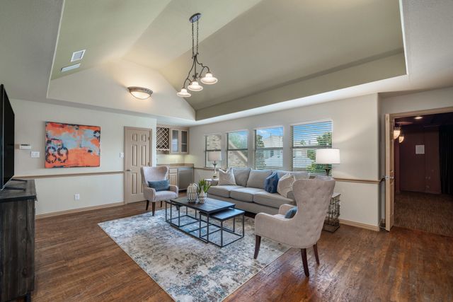 1016 Lady Lore Lane, Lewisville, TX 75056