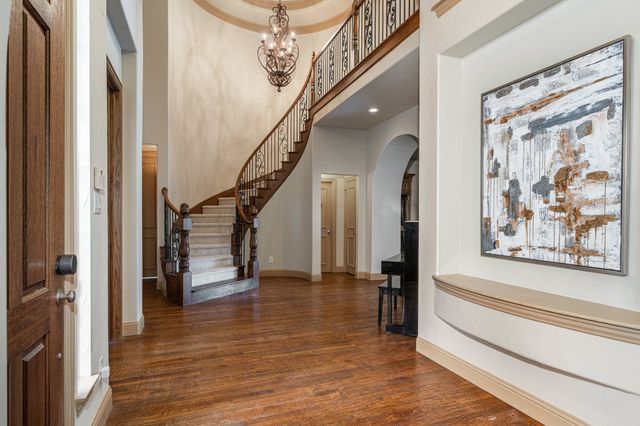 1016 Lady Lore Lane, Lewisville, TX 75056