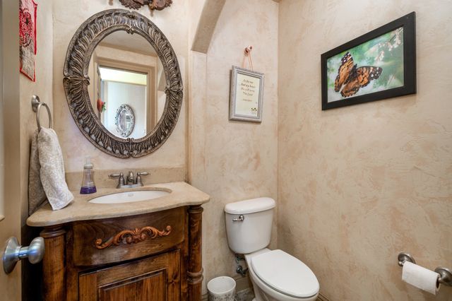 1016 Lady Lore Lane, Lewisville, TX 75056