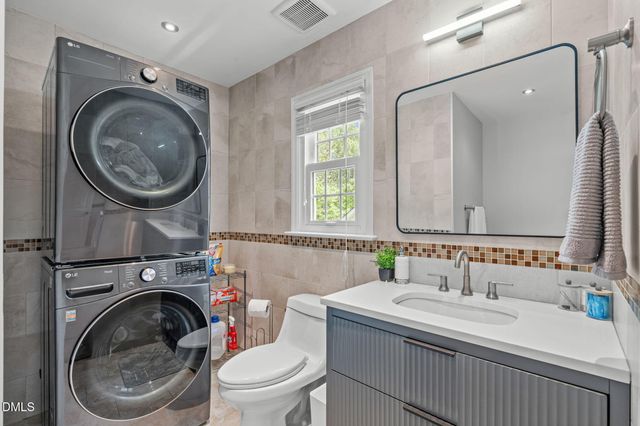 104 Lost Tree Lane, Cary, NC 27513