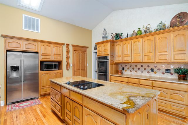 8 Guindola Circle, Hot Springs Village, AR 71909