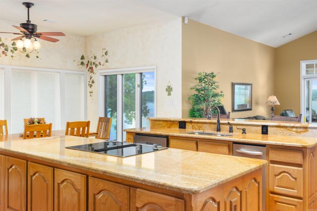 8 Guindola Circle, Hot Springs Village, AR 71909