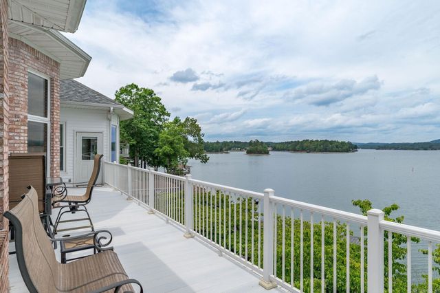 8 Guindola Circle, Hot Springs Village, AR 71909