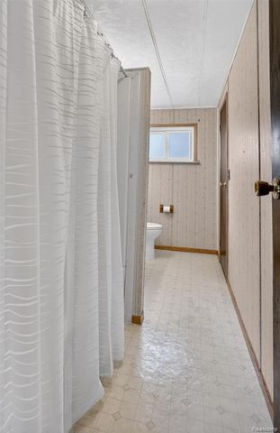 138 W Hunters Creek Road, Lapeer, MI 48446
