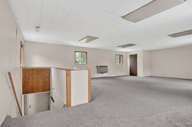 138 W Hunters Creek Road, Lapeer, MI 48446