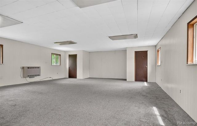 138 W Hunters Creek Road, Lapeer, MI 48446