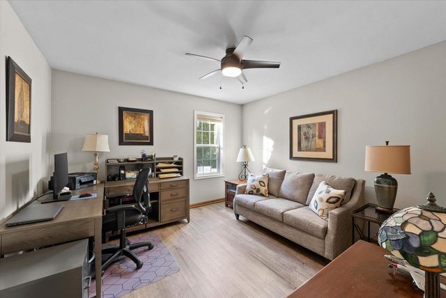 W68N915 Washington AVENUE, Cedarburg, WI 53012