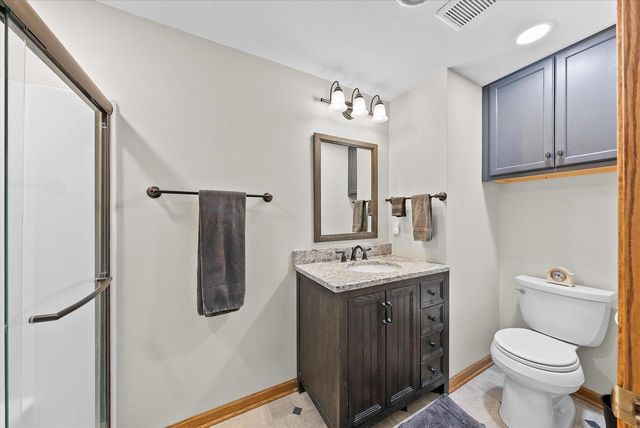 W68N915 Washington AVENUE, Cedarburg, WI 53012