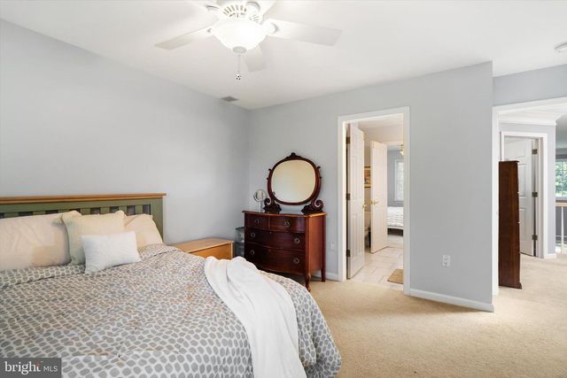 8 CARNEY WAY, Hamilton, NJ 08620