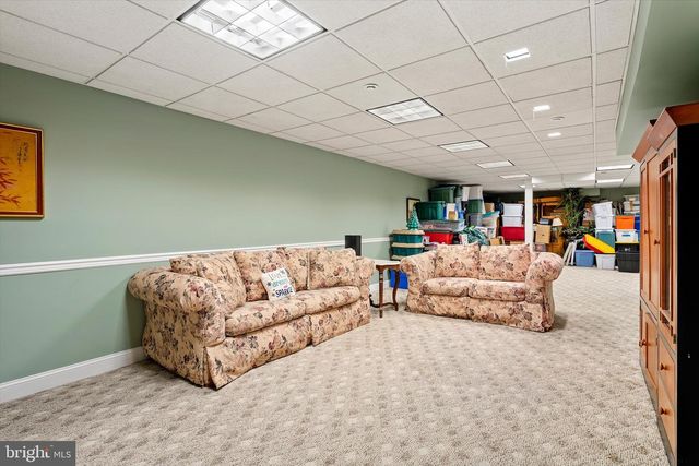 8 CARNEY WAY, Hamilton, NJ 08620