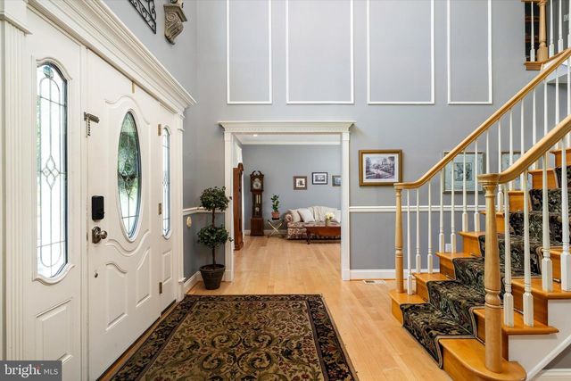 8 CARNEY WAY, Hamilton, NJ 08620
