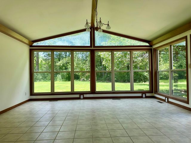 808 W MAIN ST, Adamsville, TN 38310