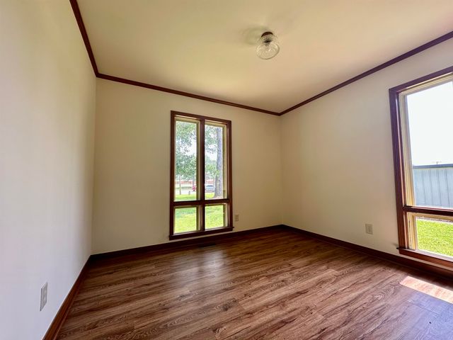 808 W MAIN ST, Adamsville, TN 38310