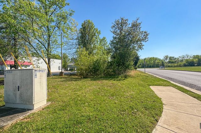 1623 Beasie Rd, Murfreesboro, TN 37128