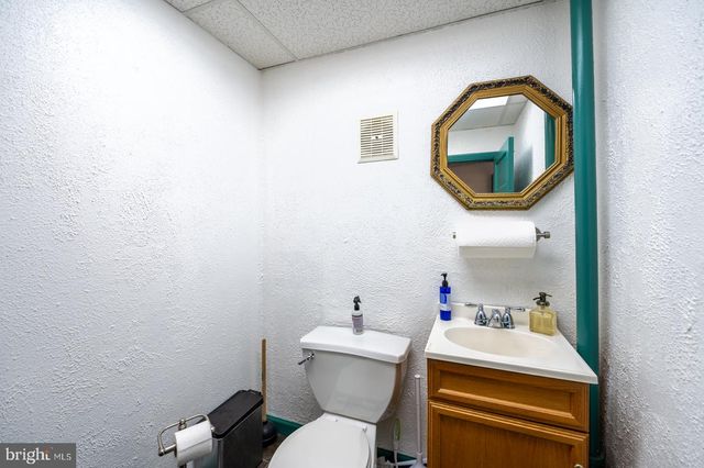 2212 PERKIOMEN AVE, Reading, PA 19606