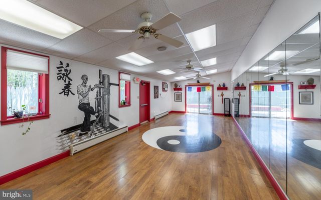 2212 PERKIOMEN AVE, Reading, PA 19606