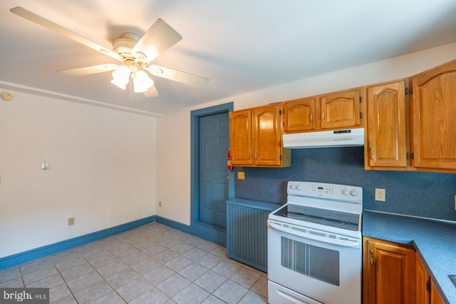 2212 PERKIOMEN AVE, Reading, PA 19606