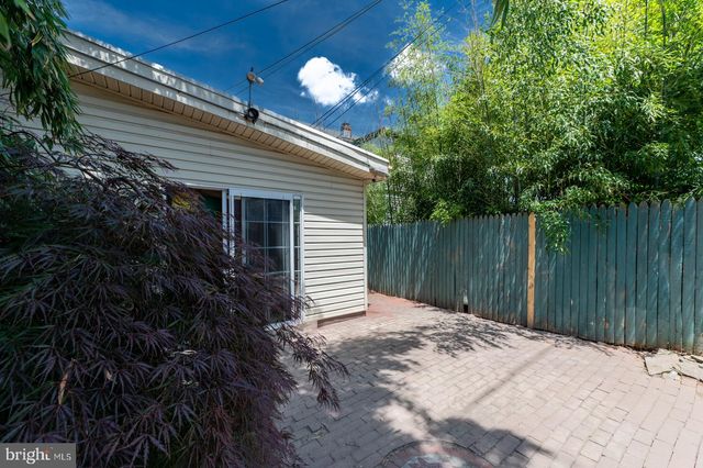 2212 PERKIOMEN AVE, Reading, PA 19606