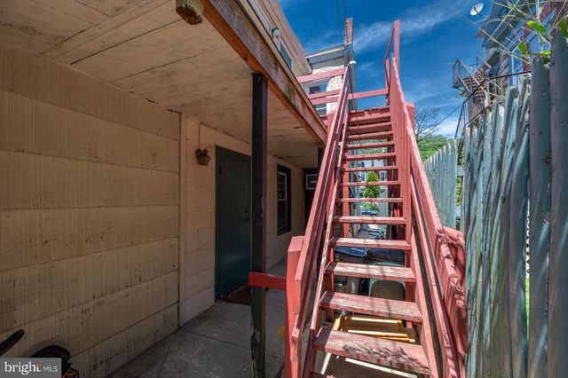 2212 PERKIOMEN AVE, Reading, PA 19606