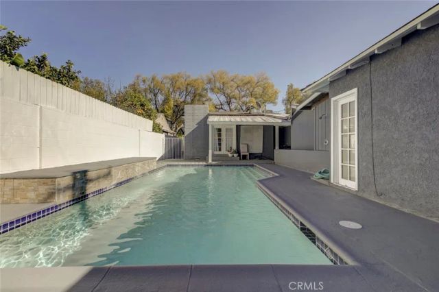 7007 Murietta Avenue, Van Nuys, CA 91405