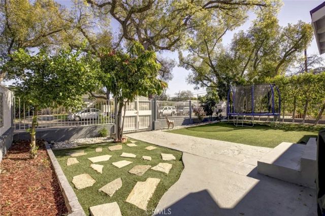 7007 Murietta Avenue, Van Nuys, CA 91405