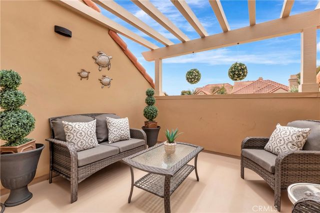 6111 Greenbrier Drive, Huntington Beach, CA 92648