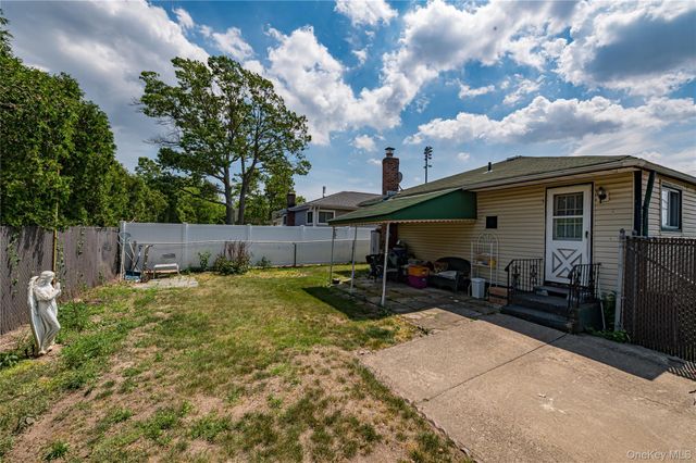 53 N 1st Street, Deer Park, NY 11729
