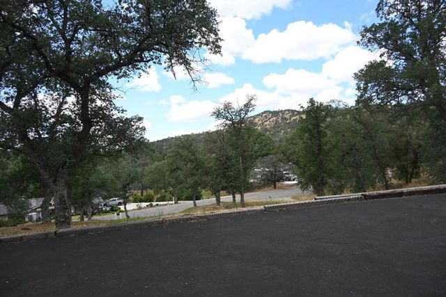 42924 Deep Forest Drive, Coarsegold, CA 93614