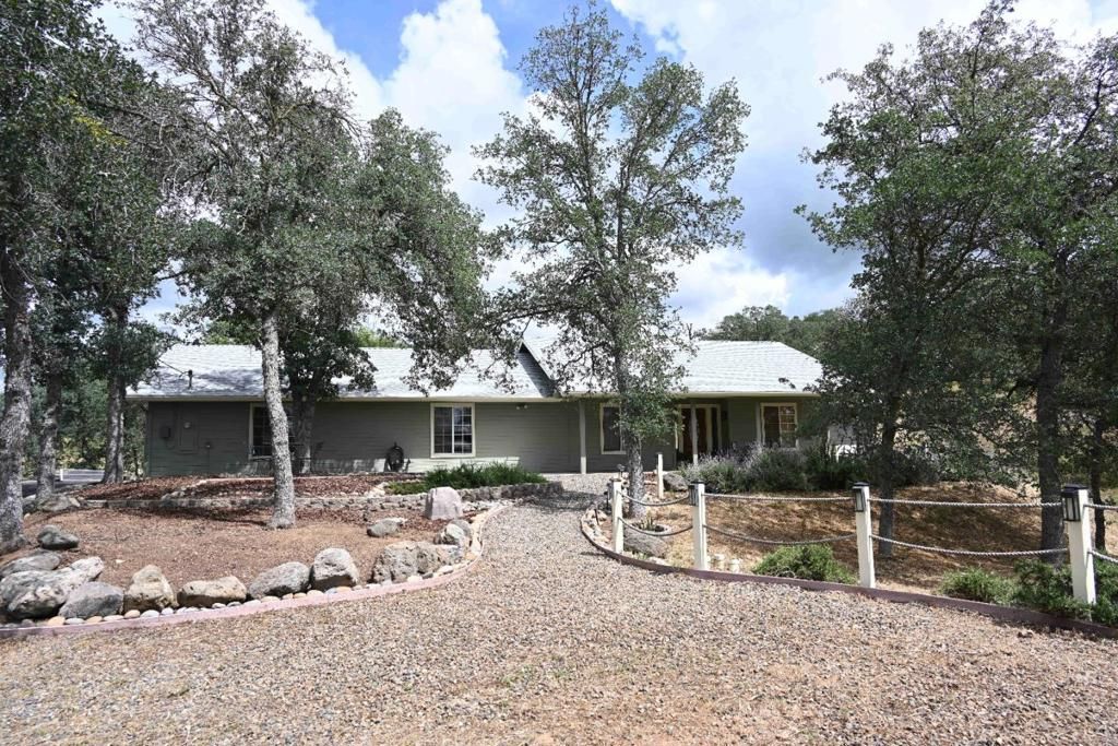42924 Deep Forest Drive, Coarsegold, CA 93614