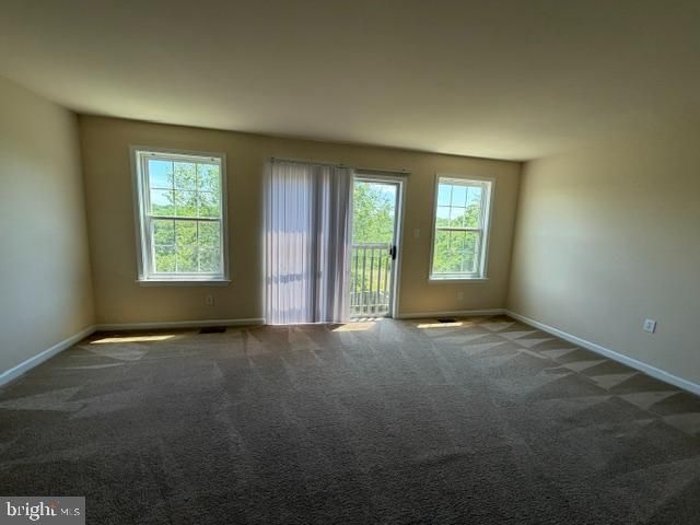 41 LITCHFIELD LN E, Martinsburg, WV 25405