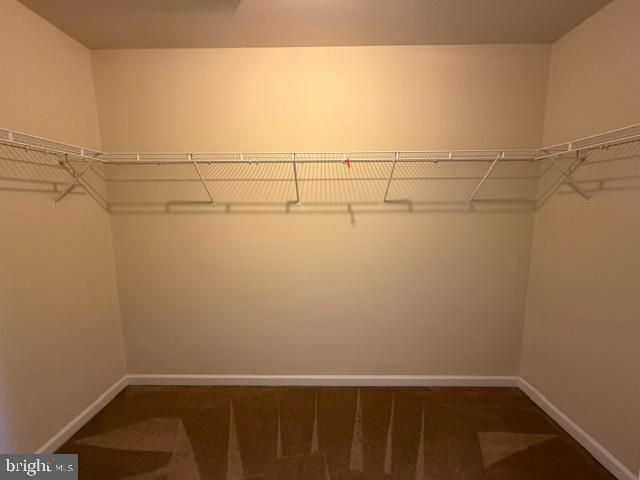 41 LITCHFIELD LN E, Martinsburg, WV 25405
