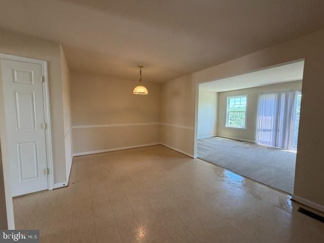 41 LITCHFIELD LN E, Martinsburg, WV 25405