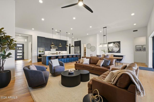 20728 E INDIANA Avenue, Queen Creek, AZ 85142