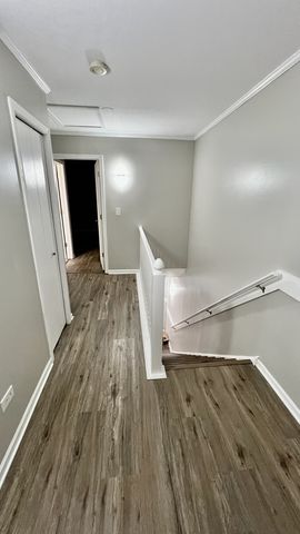 1926 GROVE Avenue, Schaumburg, IL 60193