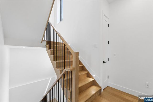 1 Bancroft Place, Cresskill, NJ 07626