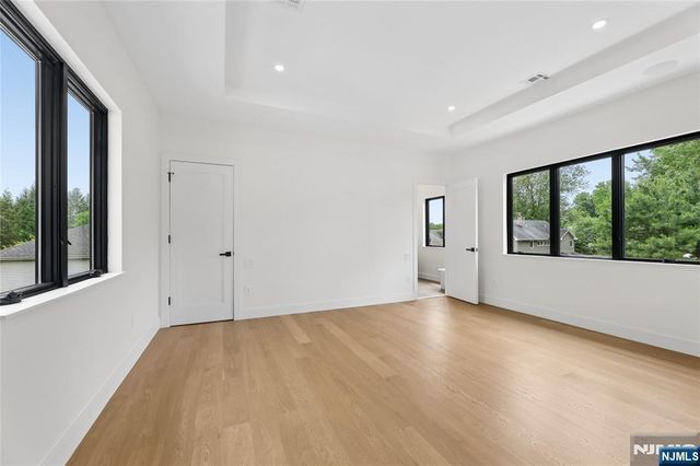 1 Bancroft Place, Cresskill, NJ 07626