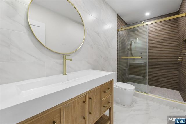 1 Bancroft Place, Cresskill, NJ 07626