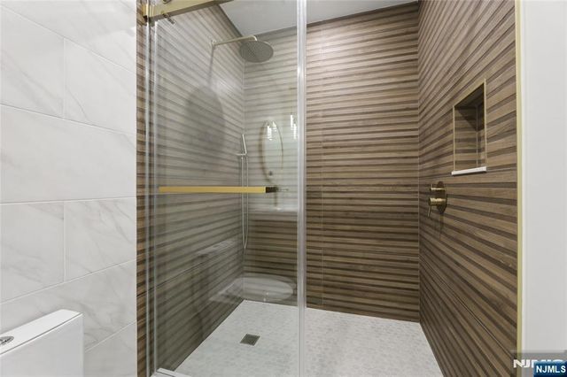 1 Bancroft Place, Cresskill, NJ 07626